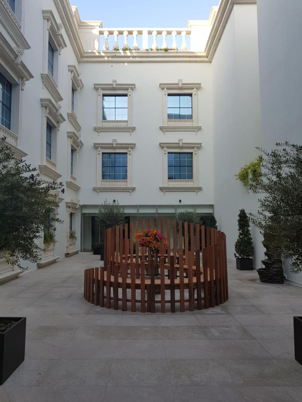 Radisson Blu Hotel, Ajman Exterior photo